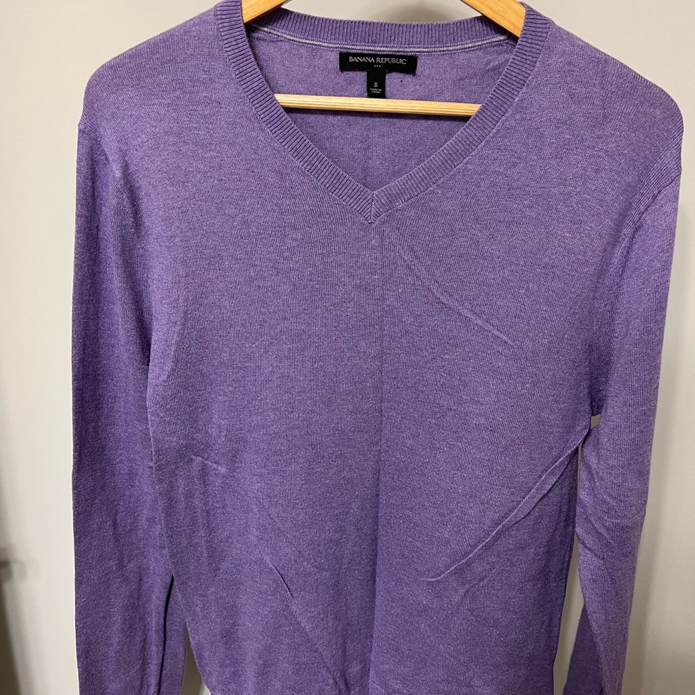 Mens Purple Banana Republic V-neck sweater